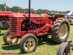 Massey Harris 745