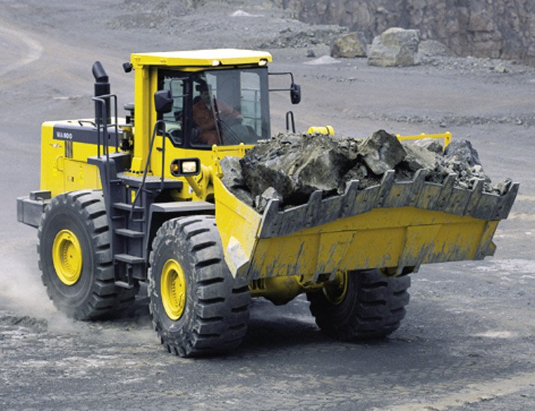 Komatsu WA500-3L