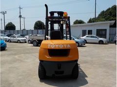 Toyota 42-7FD 45