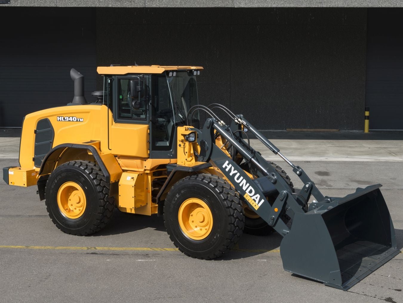 Hyundai HL940