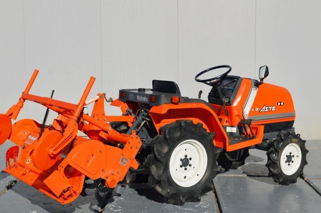Traktor Kubota A-15