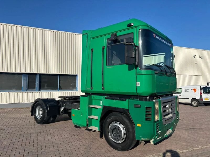Truck Renault AE400 19T 41.3