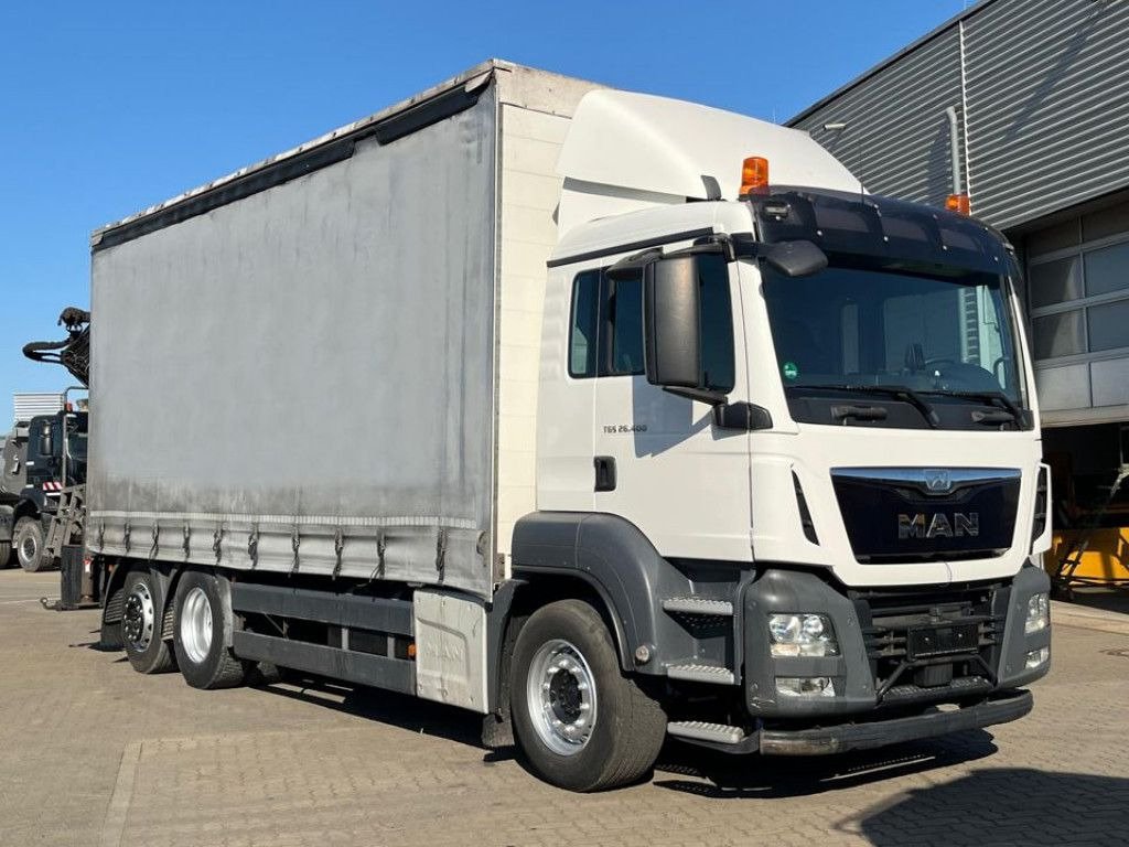 Truck MAN TGX 26.400 6X2-2 BL