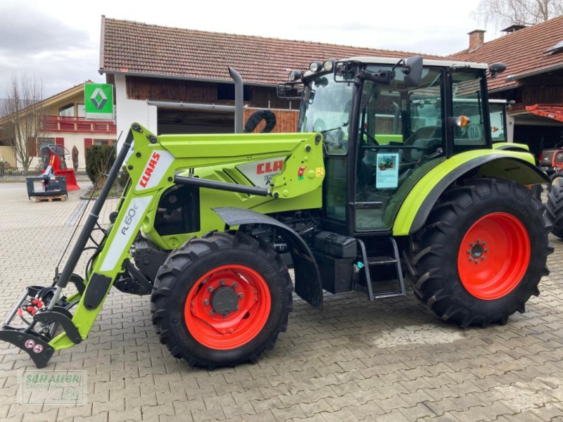 Tractor CLAAS Axos 320