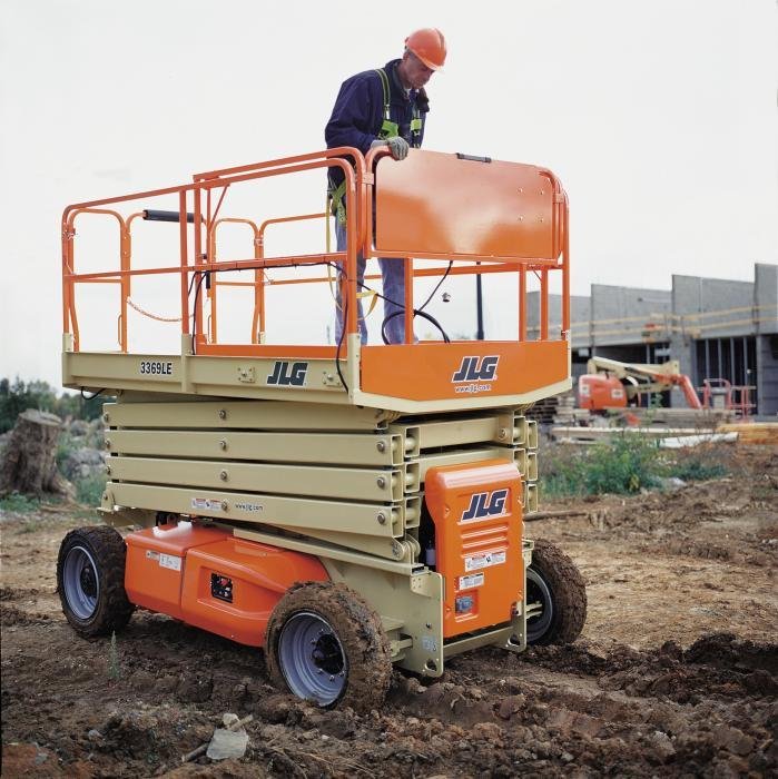 Aerial work platforms JLG M3369LE