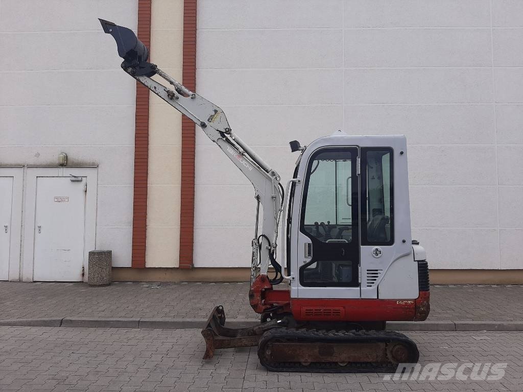 Takeuchi TB016