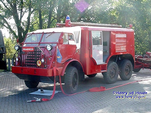 DAF YA328