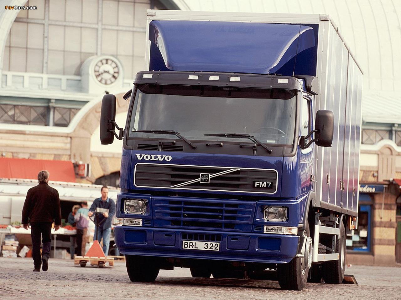 Samochód ciężarowy Volvo FM 7 4x2