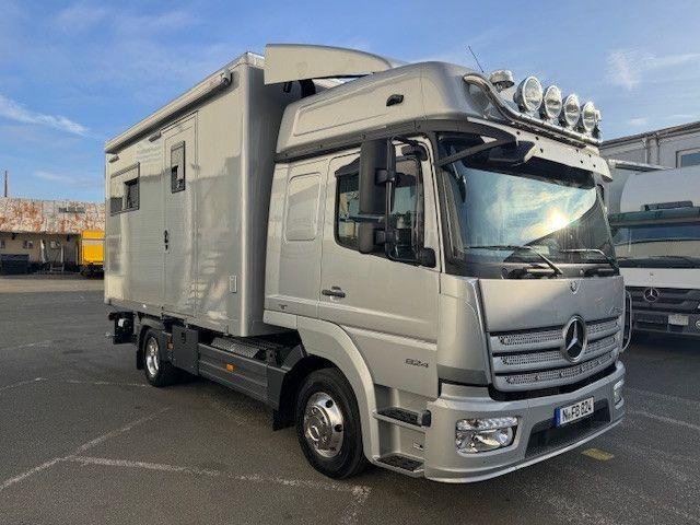 Truck Mercedes Benz 824 L