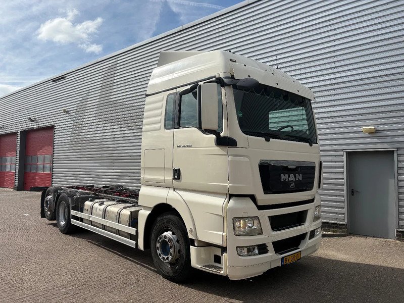 Truck MAN TGX26.400 6X2-2BL