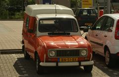 Renault 4F6 BESTEL