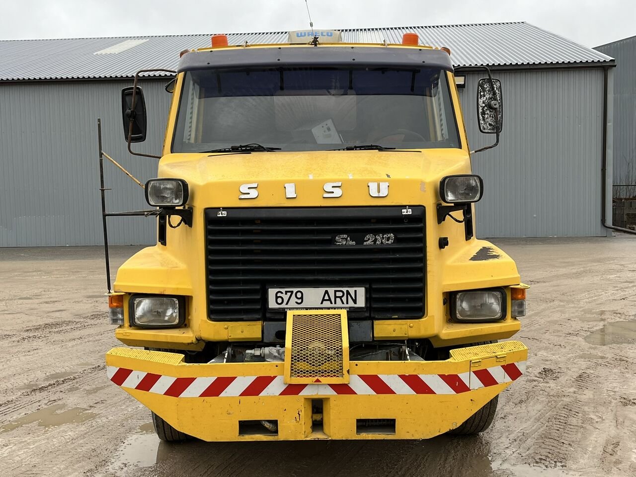Truck Sisu SL210CKH-6X2