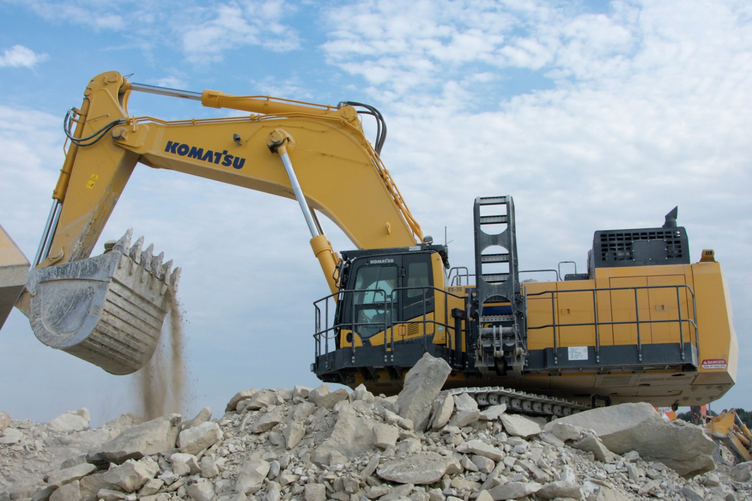 Excavator Komatsu PC1250LC-11