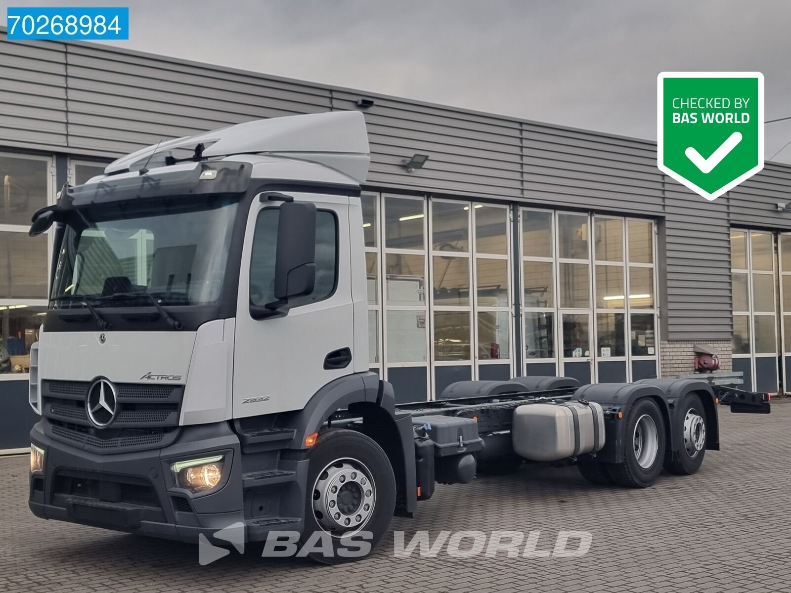 Truck Mercedes Benz ACTROS 2532 DNA