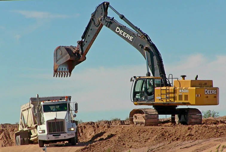 Bagger John Deere 450 LC