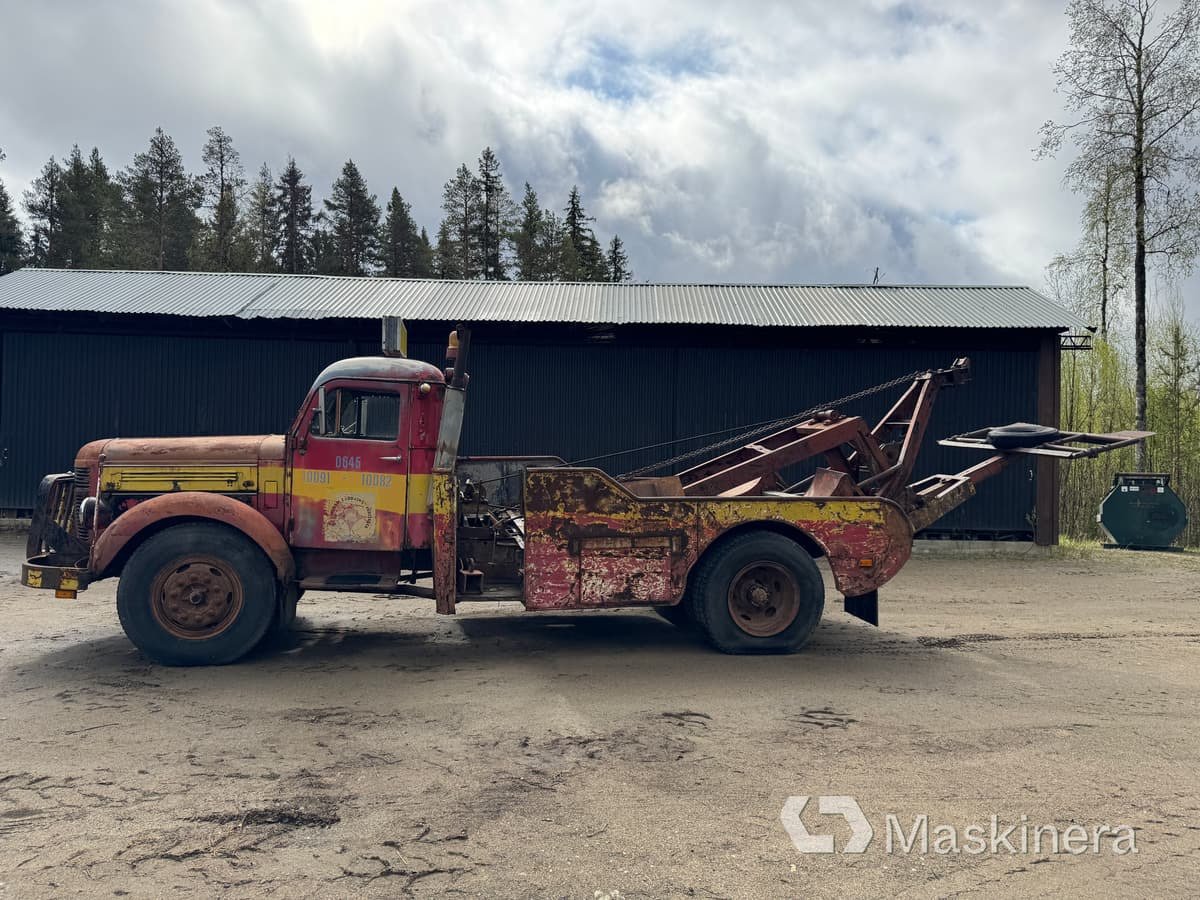 Tractor Volvo T24