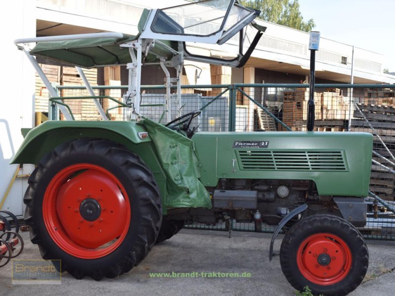 Traktor Fendt Farmer 2 S