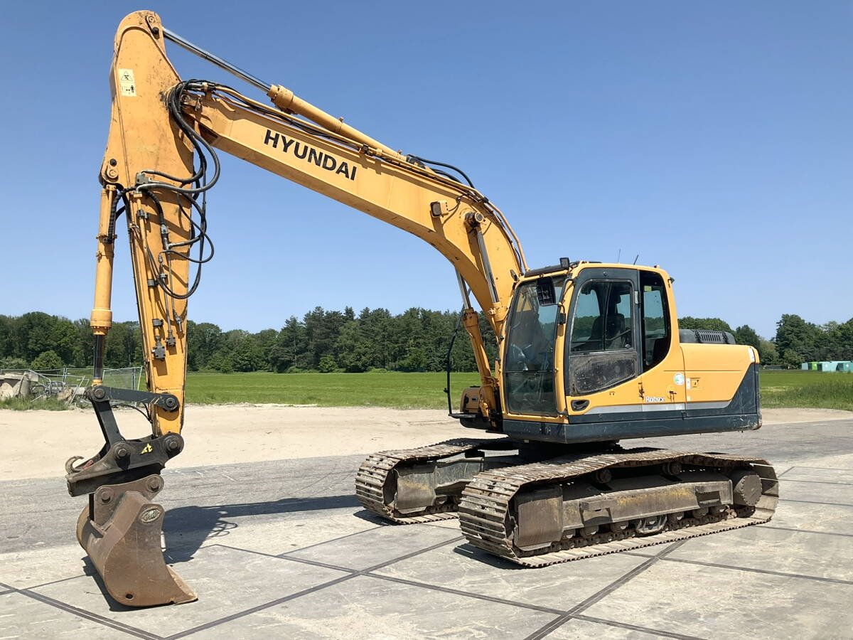 Excavator Hyundai R180LC-7