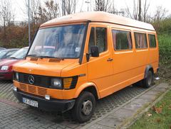 Mercedes Benz 310D-903411/300