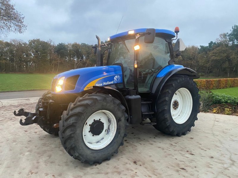 Tractor New Holland TS125A