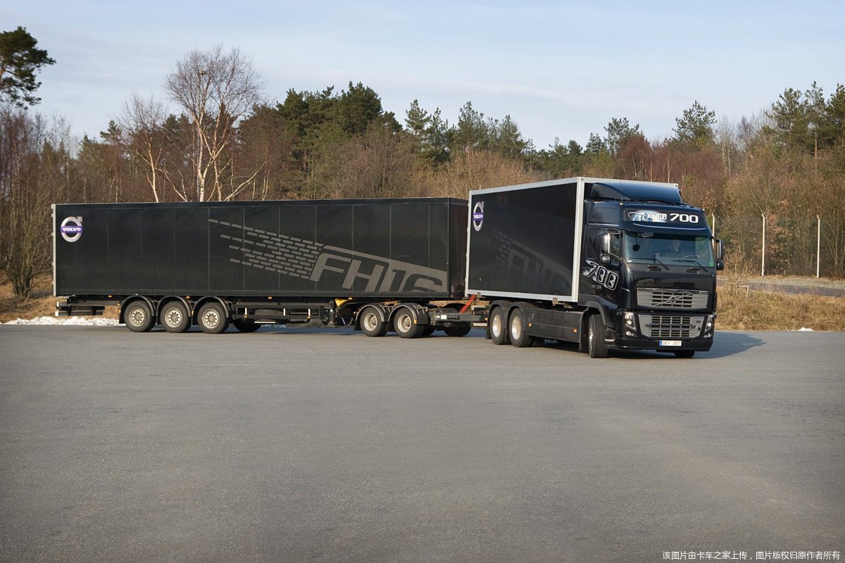 Lastwagen Volvo FH16 10X4-VTA