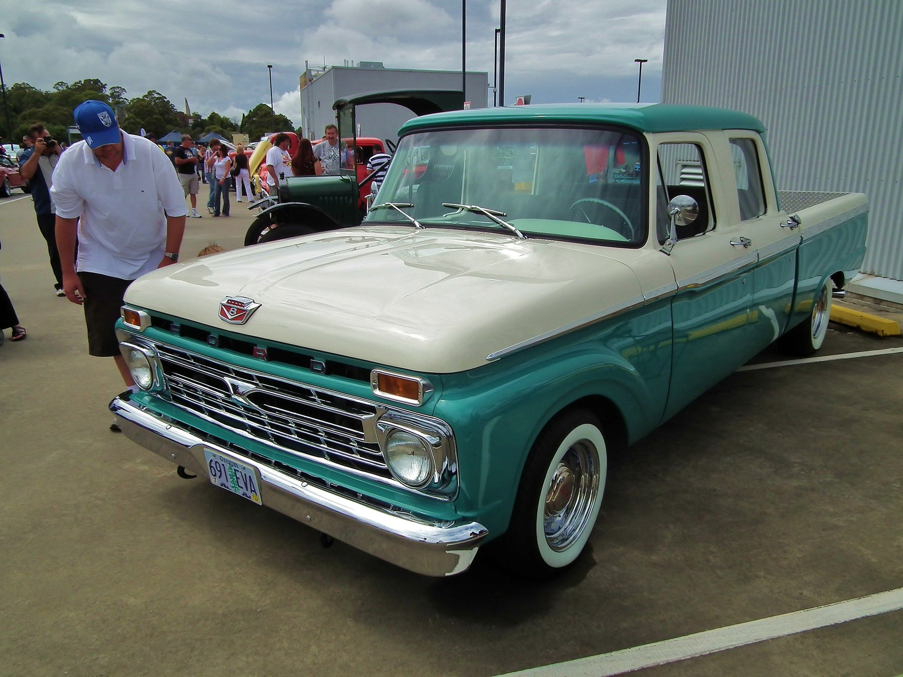 Truck Ford F 250 Crew Cab