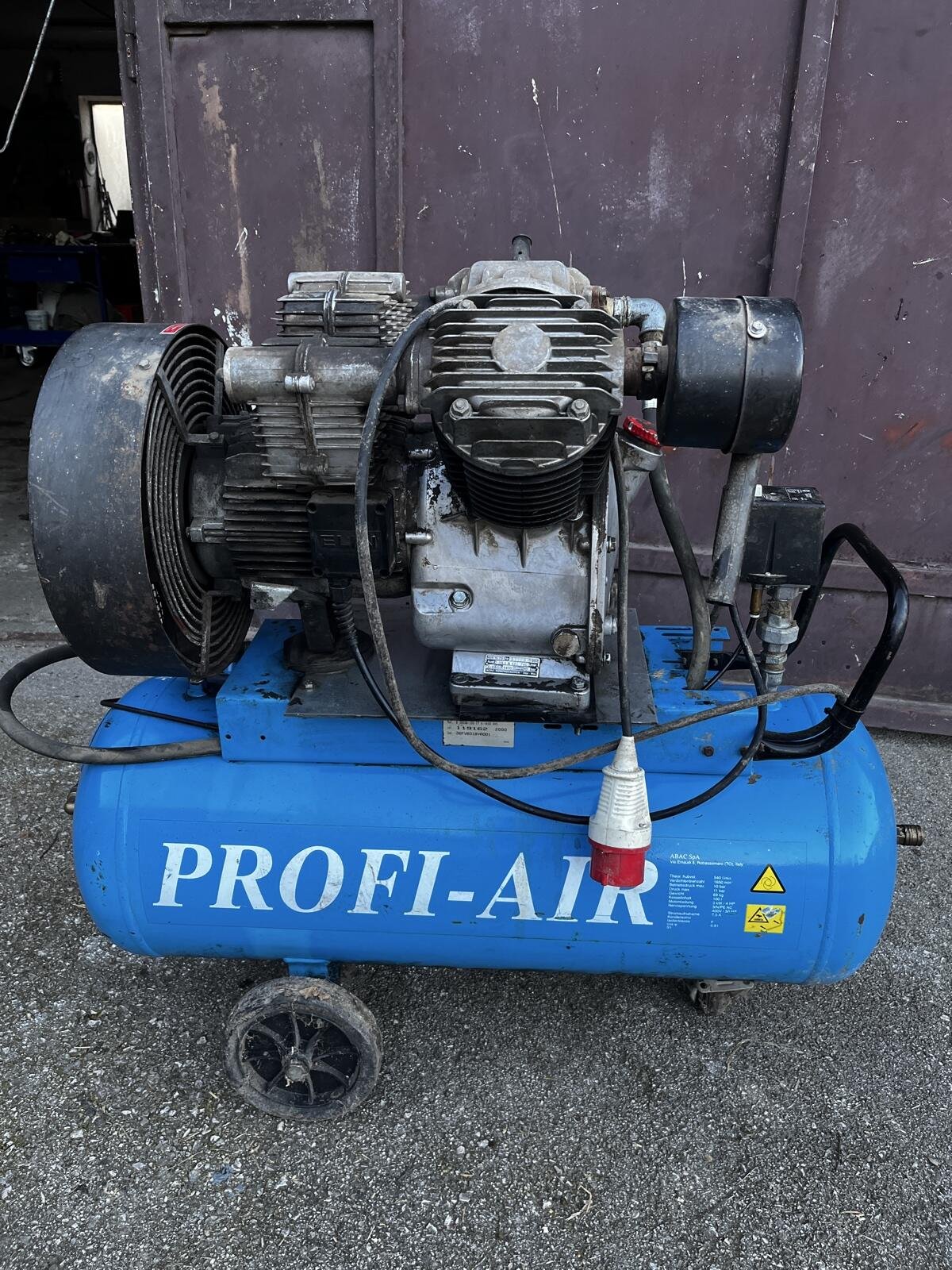 Light trailers up to 750 kg Nova Star 270 VVA