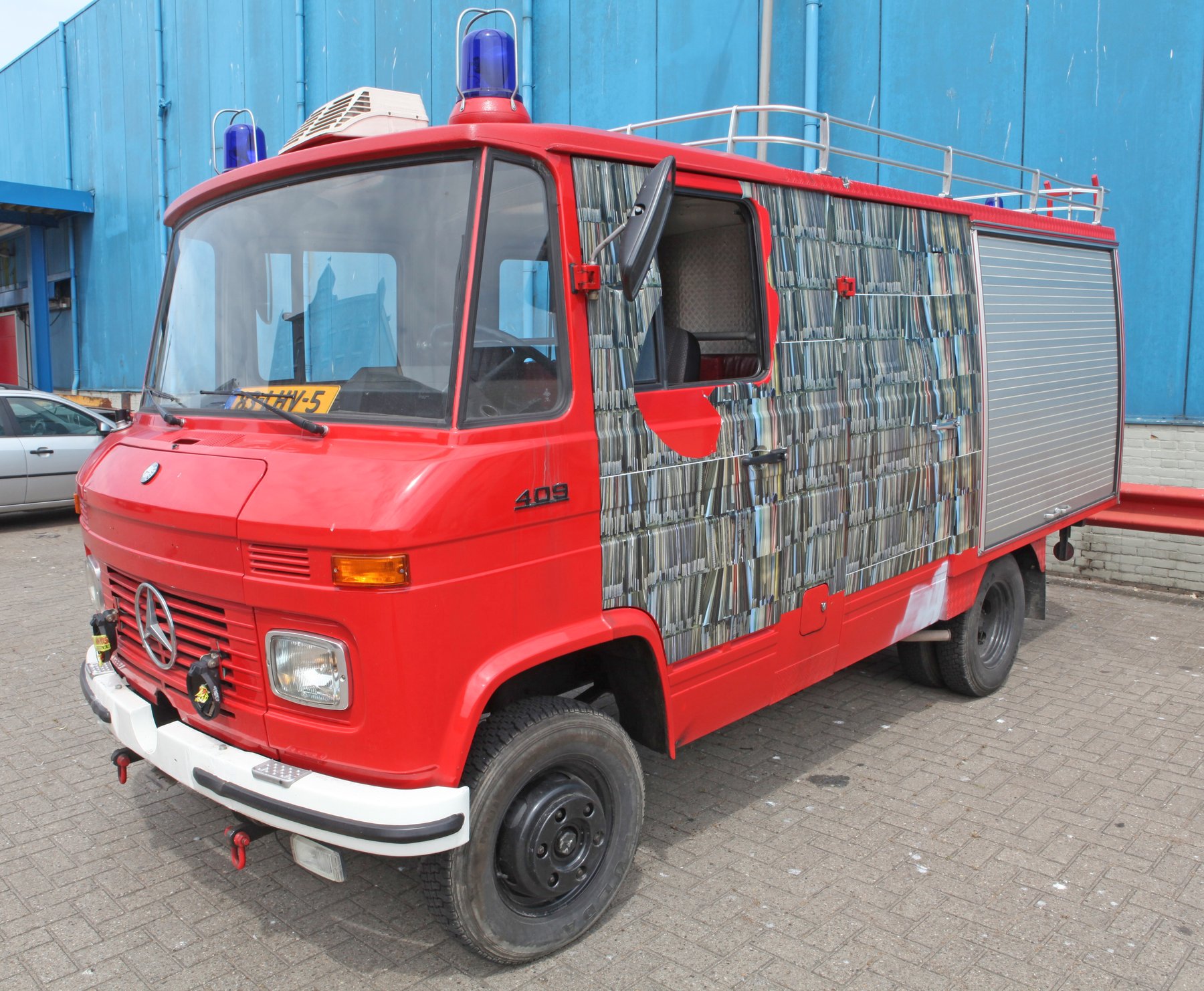 Truck Mercedes Benz 409D
