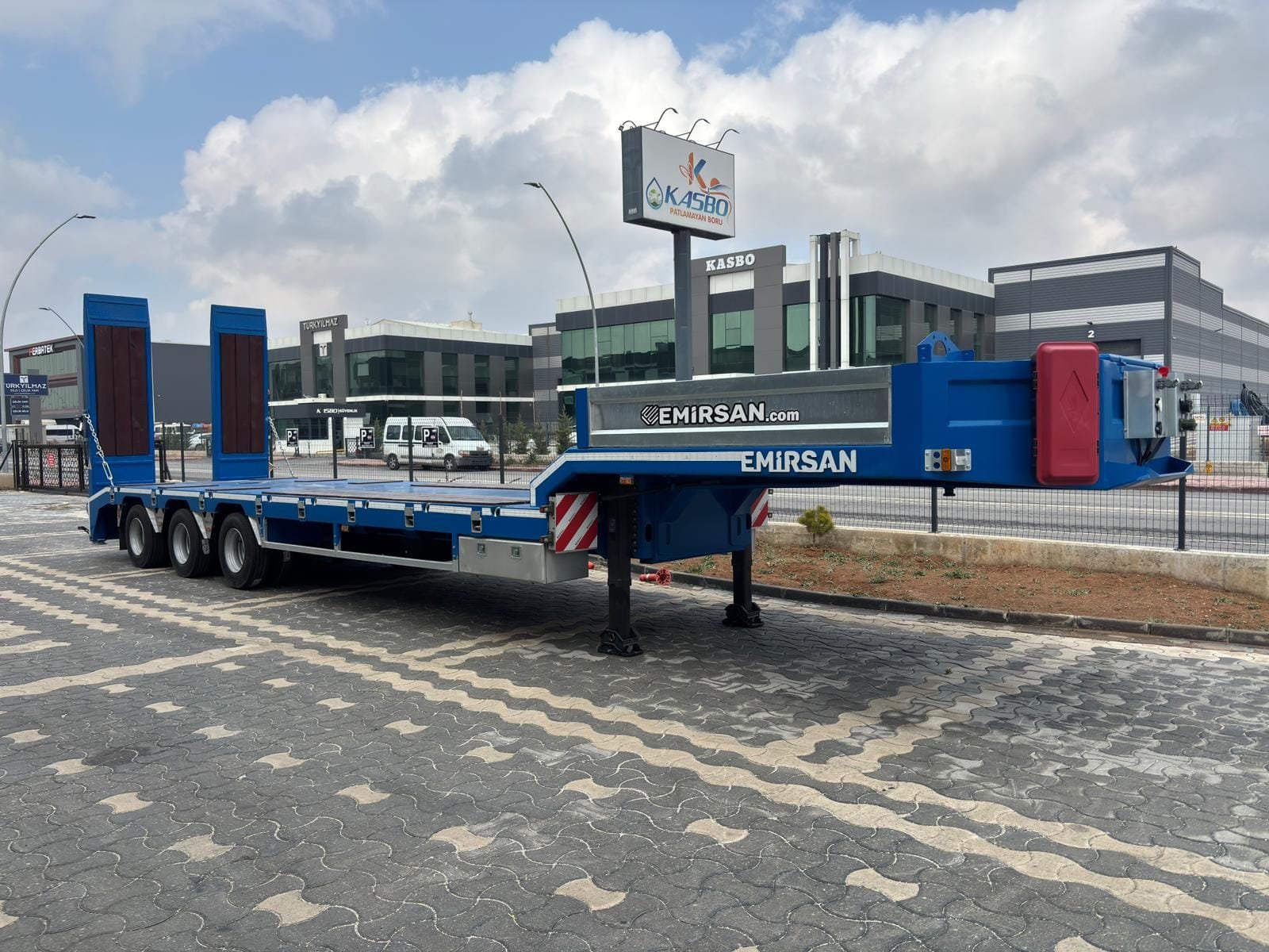 Trailer Emirsan 3 AXLE TIPPER TRAILER