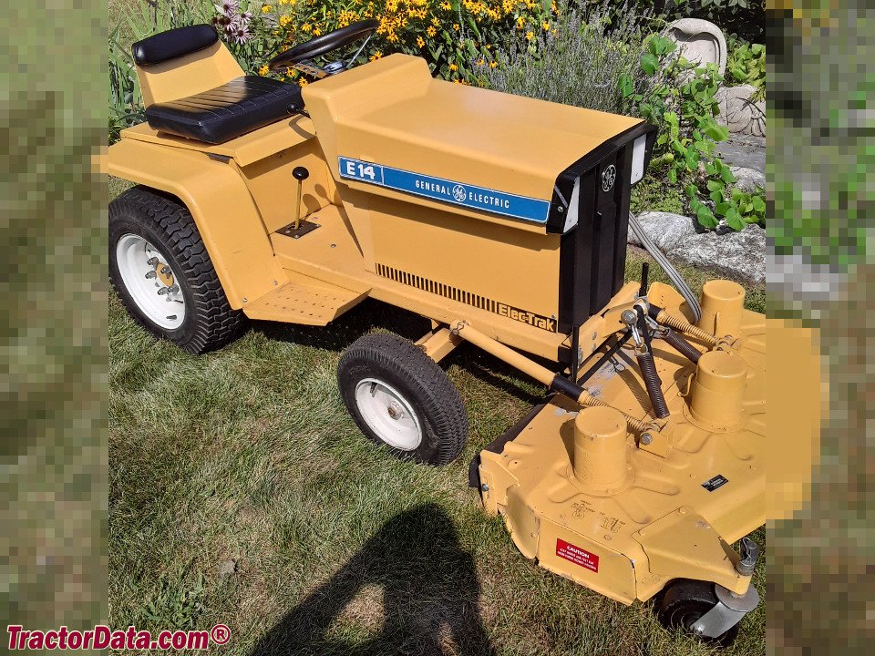 Ride-on mowers General Electric E14