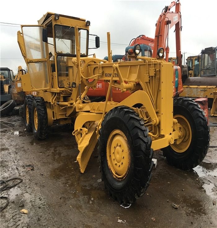Komatsu GD661A-1