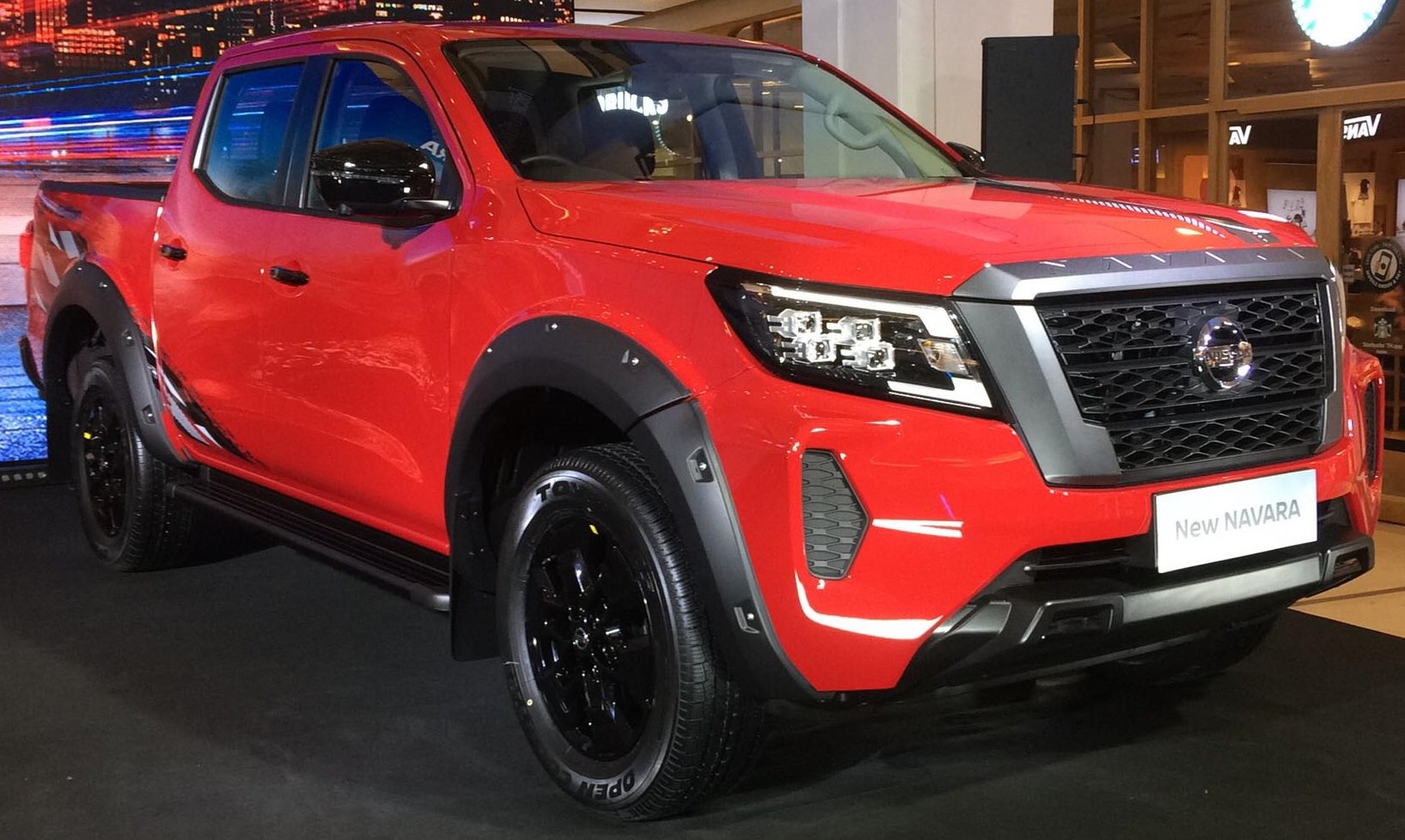 Van Nissan DOUBLE CAB NAVARA