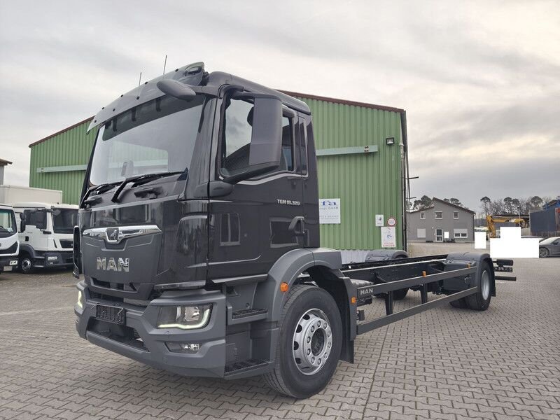 Truck MAN TGM 15.240 4X2BL