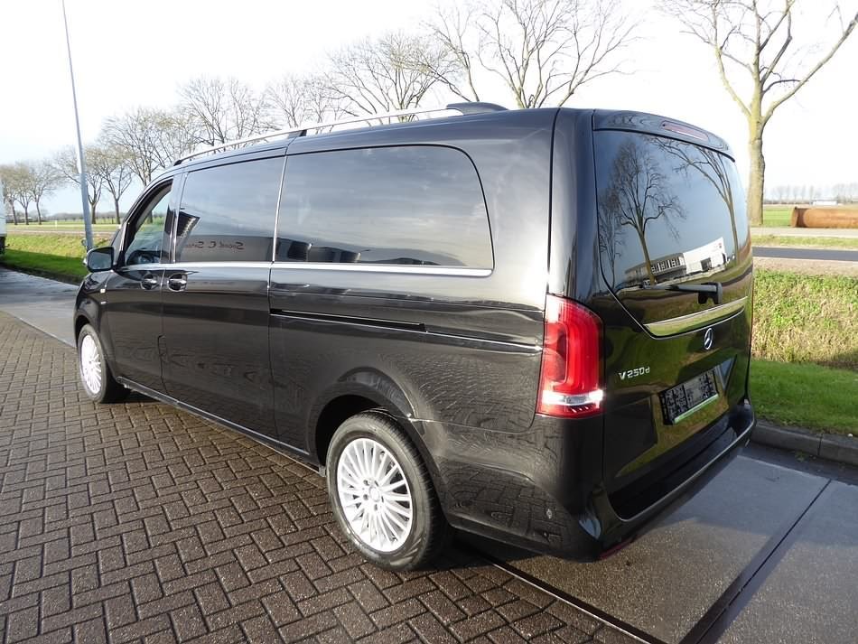 Transporter Mercedes Benz 250