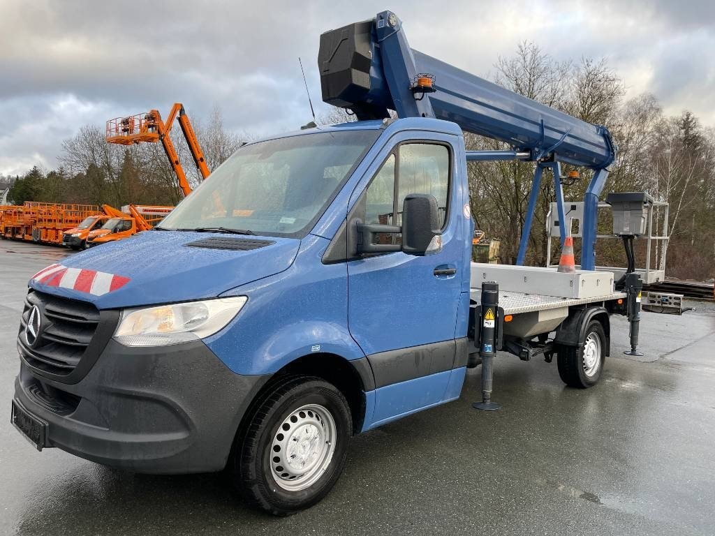 Van Mercedes Benz Steiger TBR 260