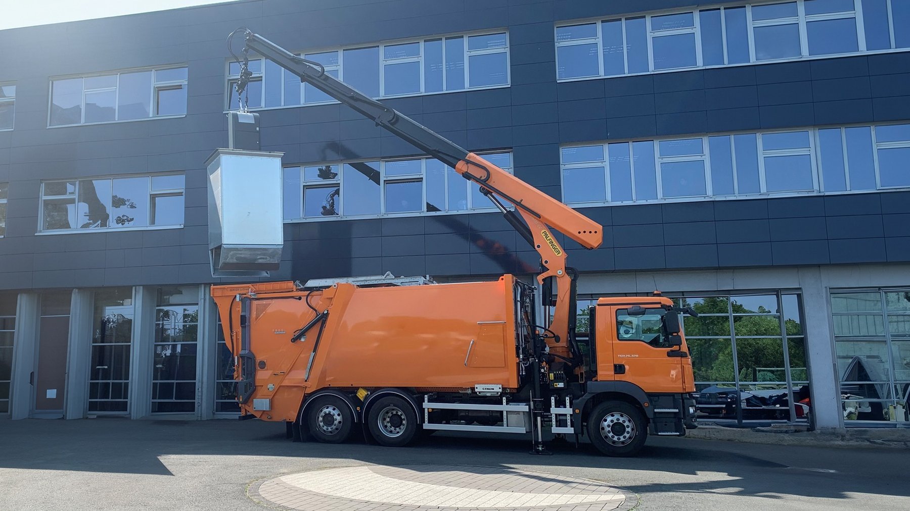 Faun Services FRONTPRESS