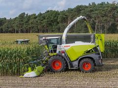 CLAAS Jaguar 900