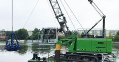 Sennebogen Compact Duty Cycle Crane with 30 t load capacity for hydraulic engineering & well construction