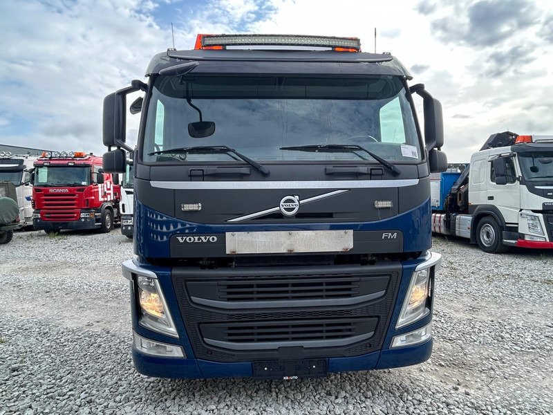 Volvo FM460 8X2