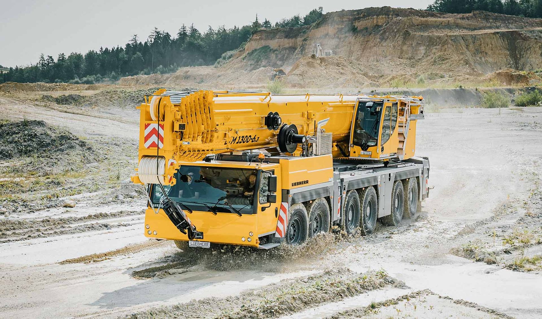 Mobile & rough terrain cranes Liebherr LTM1300-6.1