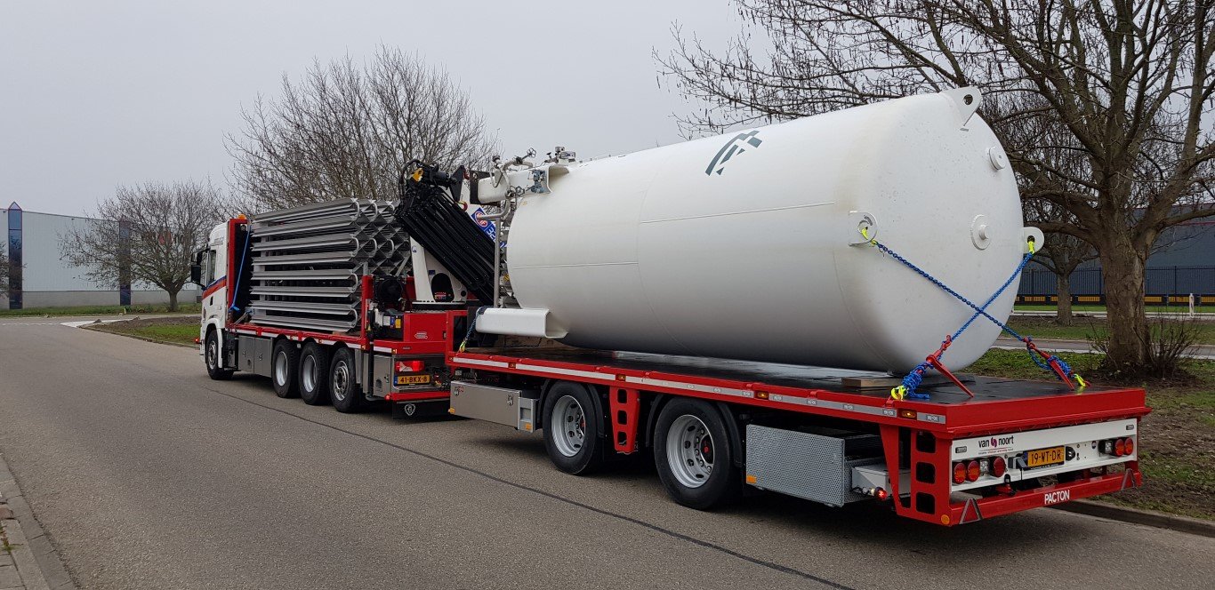 Trailer Pacton T1 001