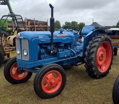 Fordson SUPER MAJOR-MANUEL 4X4