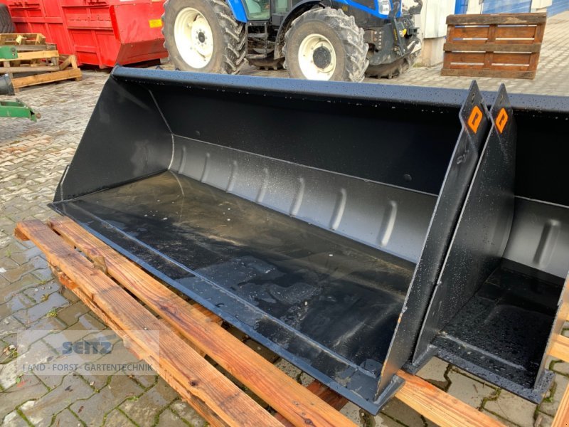 Buckets Quicke / Ålö GM Bucket 215 MX