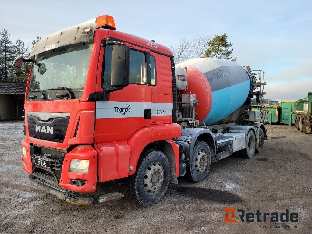 Truck MAN TGS 35/400 8x2-4 BL