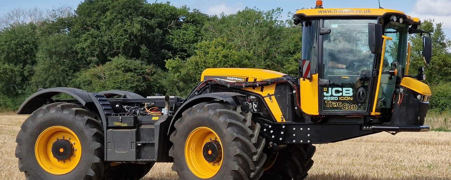 JCB 5TA