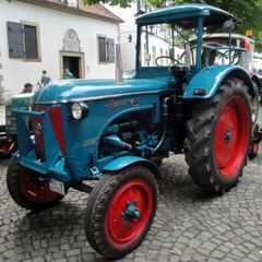 Hanomag R435