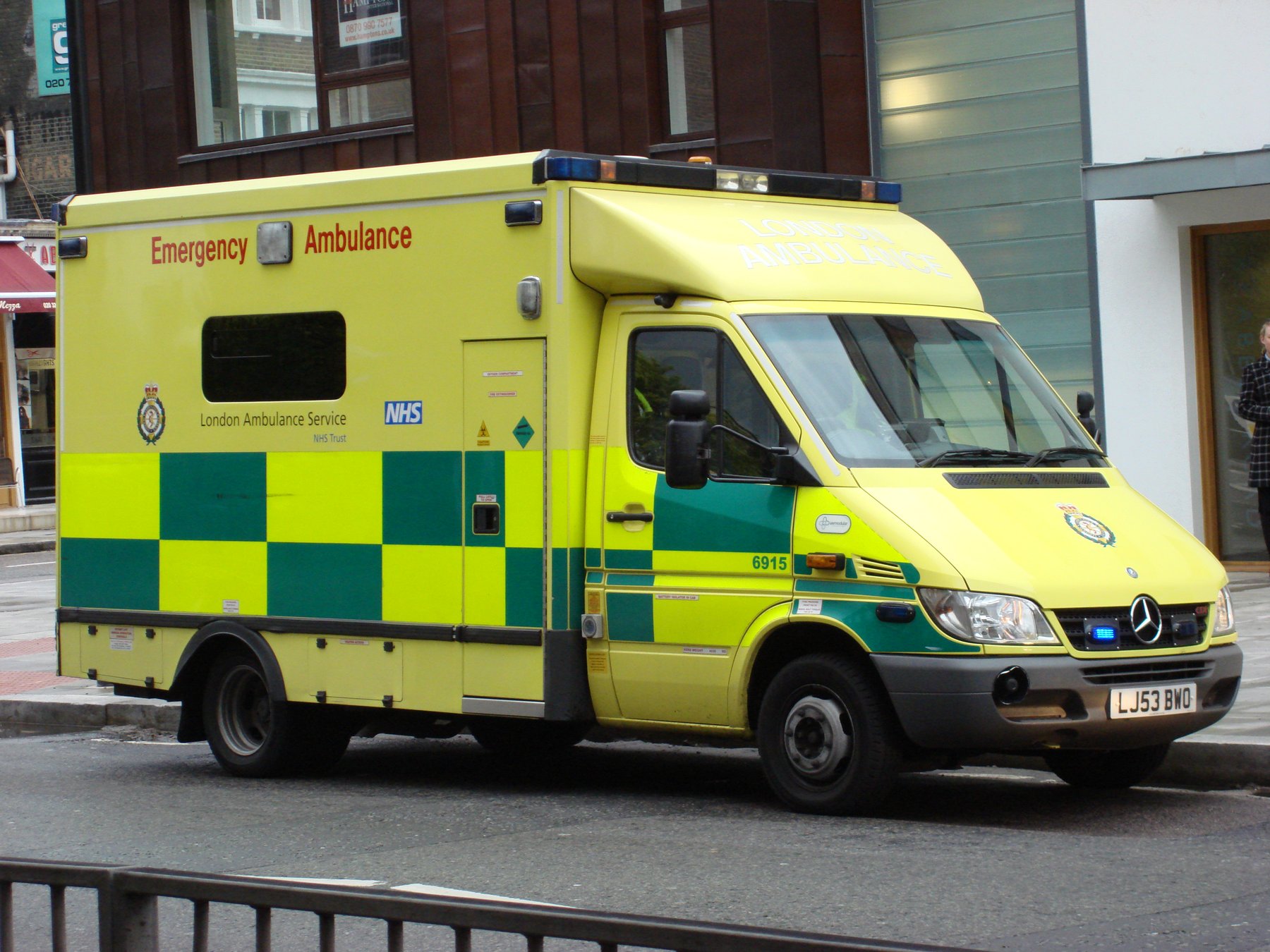 Self-build (Zelfbouw) AMBULANCE