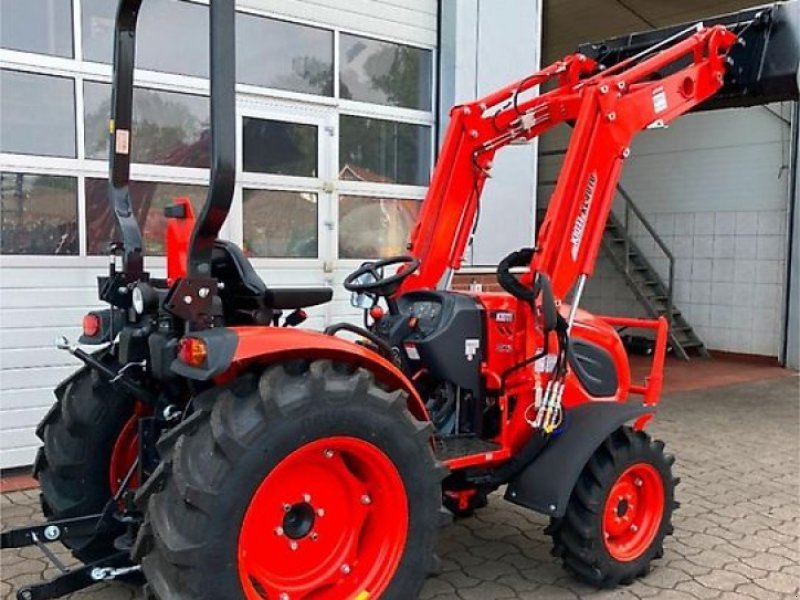 Tractor Kioti M32