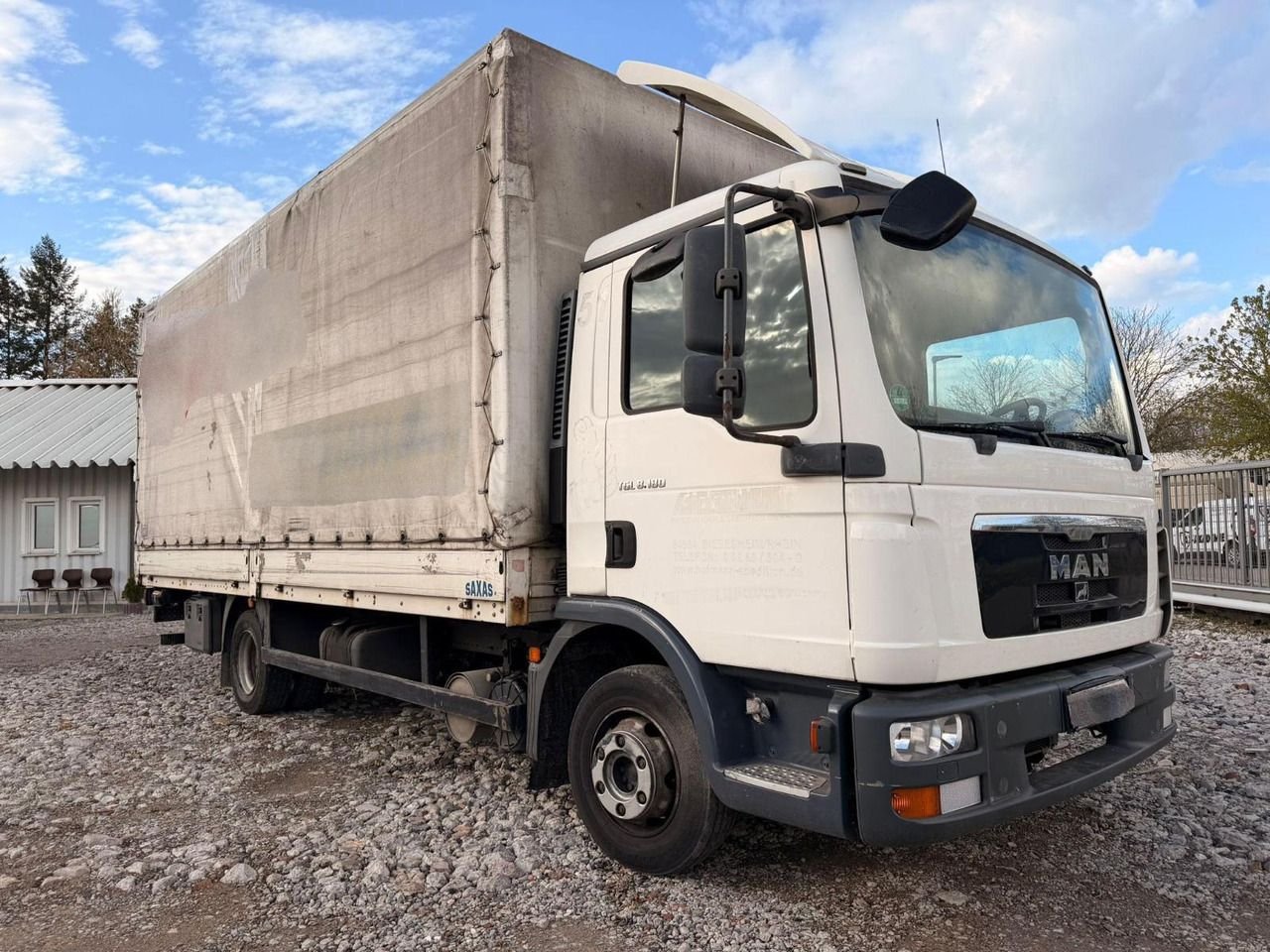 Truck MAN 8.145LC/300