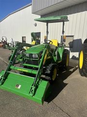 John Deere 3038E